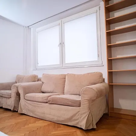 Charm Nowiniarska Apartment Warsaw
