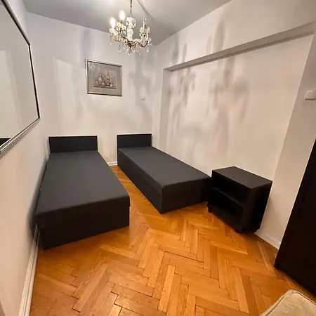 Charm Nowiniarska Warsaw